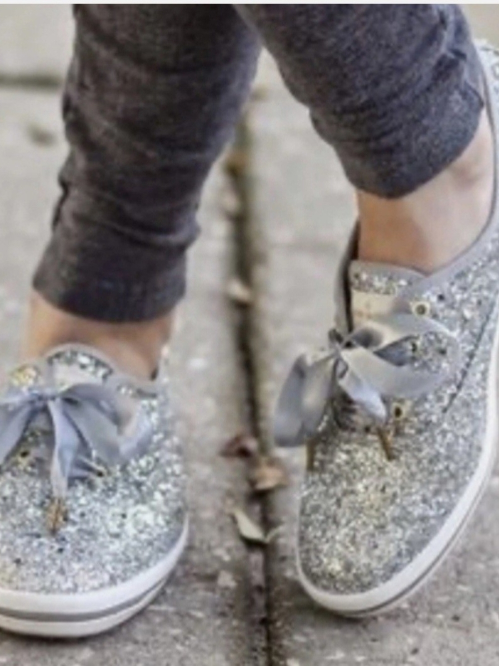 Glitter Ribbon Lace Low-Top Sneakers in Silver
